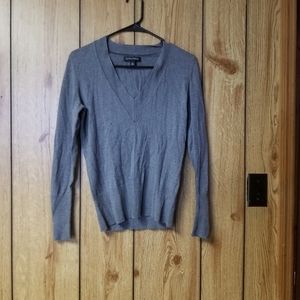Grey v neck sweater